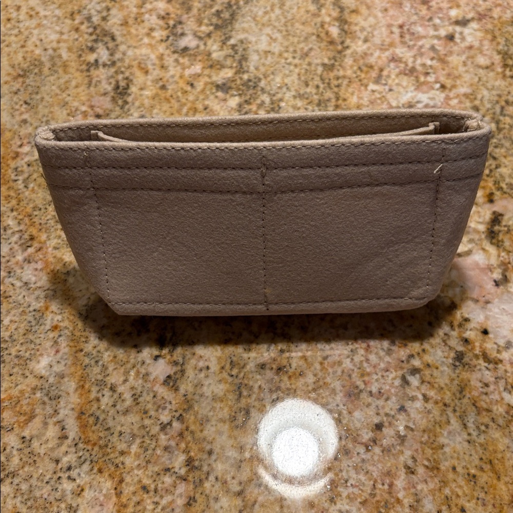 Longchamp Le Pilage Green Pouch with Strap and insert - Picture 7 of 16